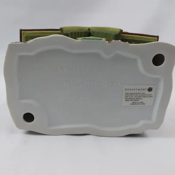 Dept 56 Apple Valley School New England Village #56172 1996-2008 - Picture 15 of 15